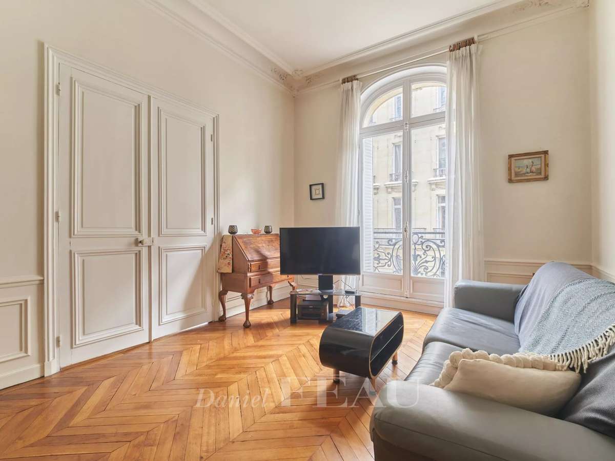 Apartment Paris 7e