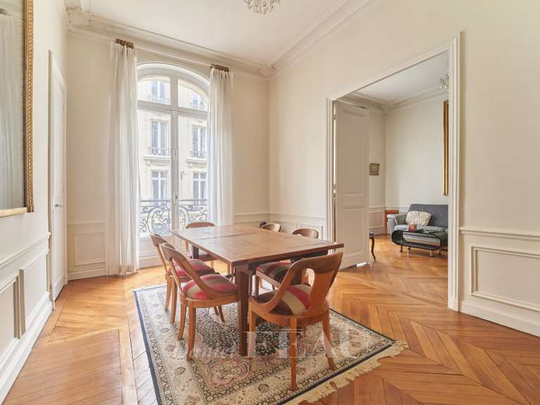 Apartment Paris 7e - 2 bedrooms - 91m²