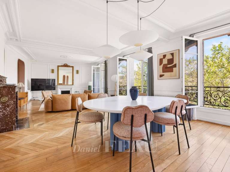 Appartement Paris 7e - 3 chambres - 131m²