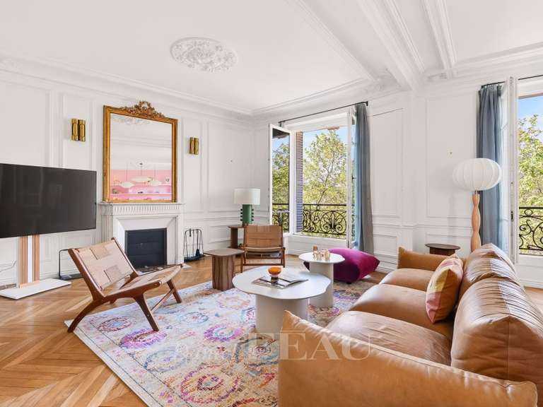 Appartement Paris 7e - 3 chambres - 131m²