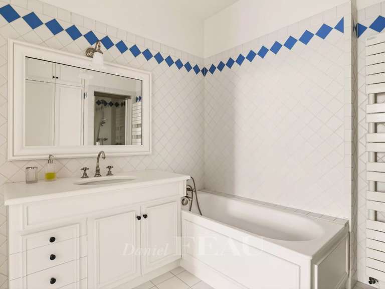 Appartement Paris 7e - 3 chambres - 230m²