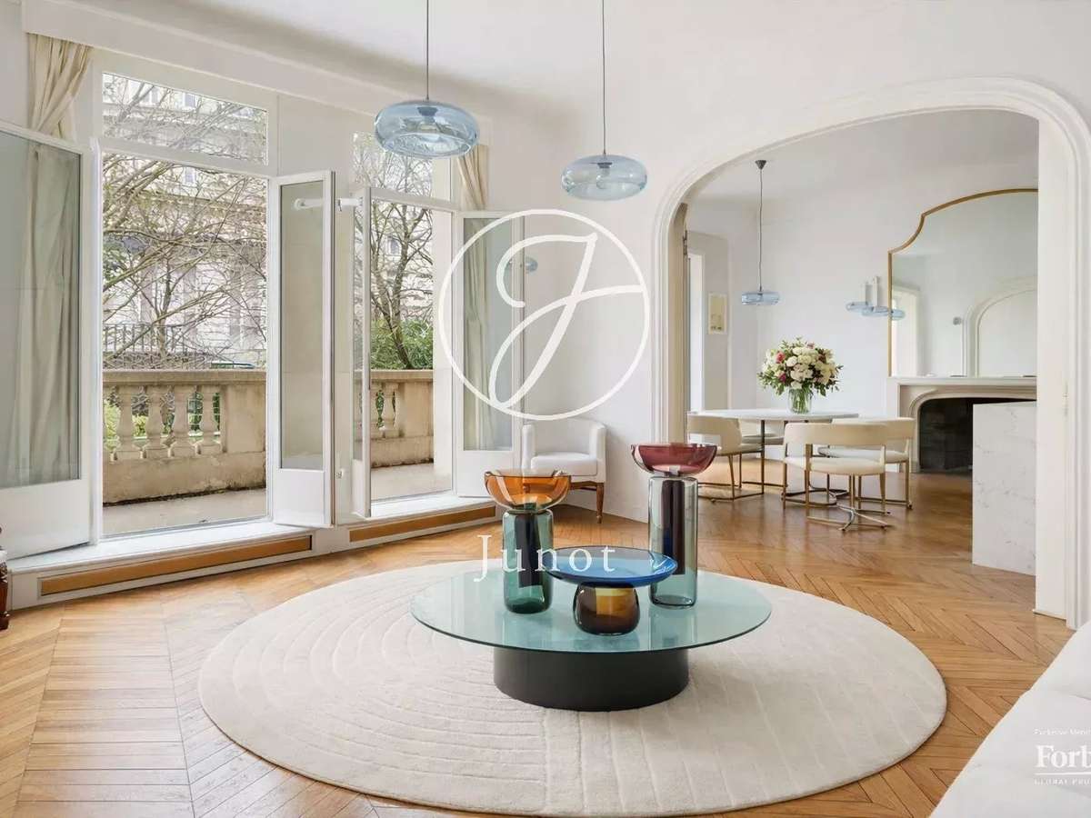 Apartment Paris 7e