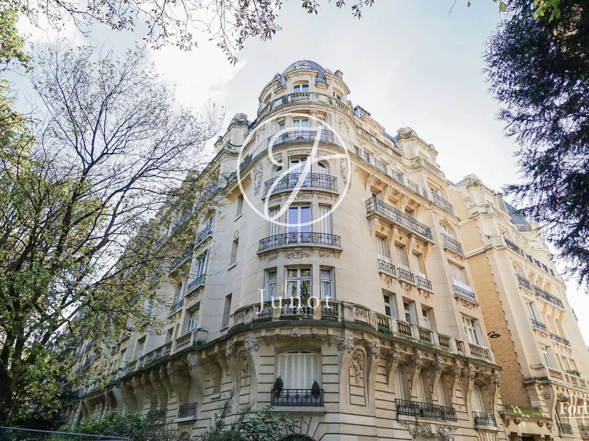 Apartment Paris 7e