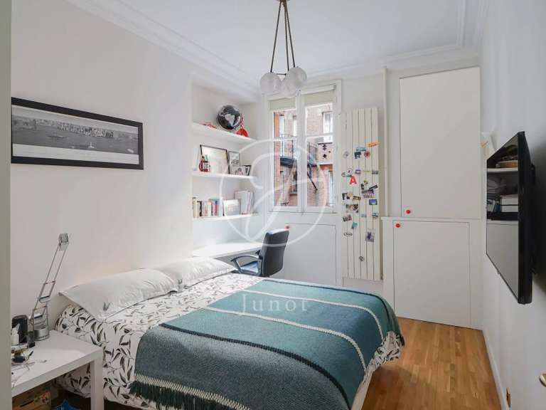 Appartement Paris 7e - 4 chambres - 200m²