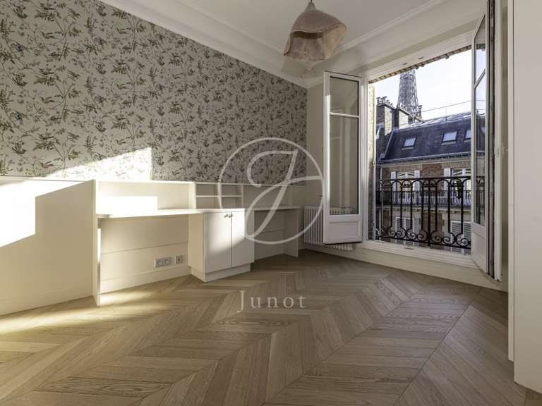 Appartement Paris 7e - 3 chambres - 96m²