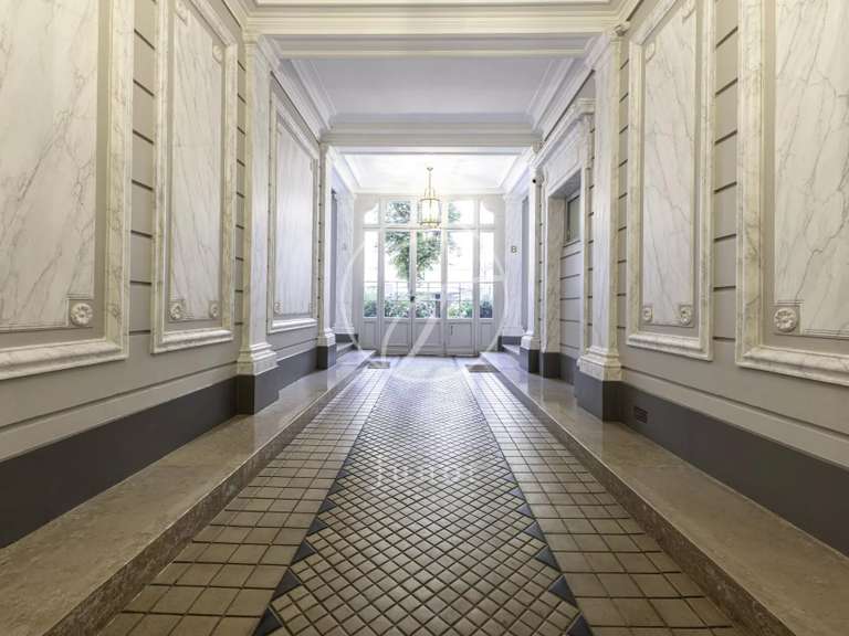 Appartement Paris 7e - 3 chambres - 96m²