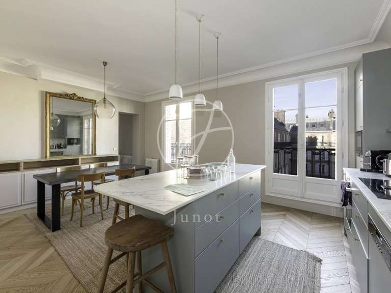 Appartement Paris 7e - 3 chambres - 96m²