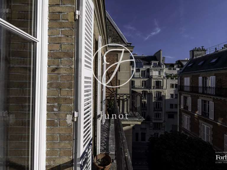 Appartement Paris 7e - 3 chambres - 96m²