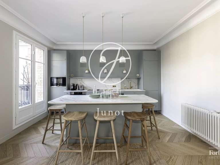 Appartement Paris 7e - 3 chambres - 96m²