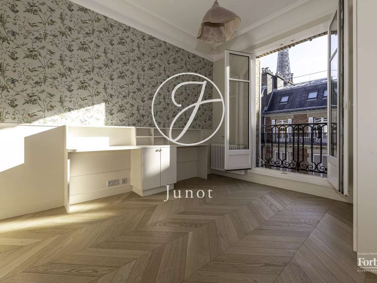 Apartment Paris 7e