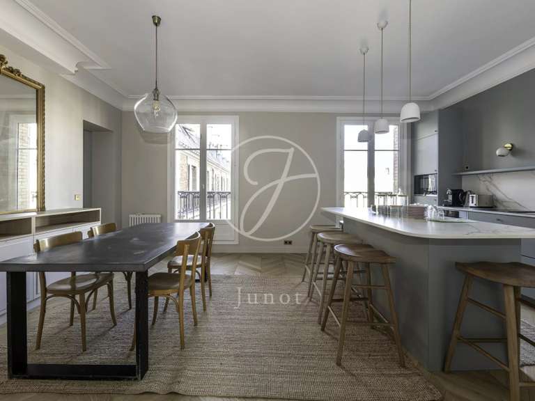 Appartement Paris 7e - 3 chambres - 96m²