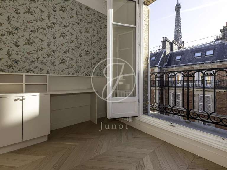 Appartement Paris 7e - 3 chambres - 96m²