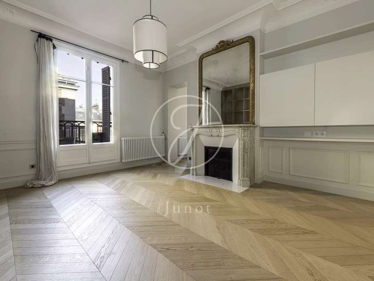 Appartement Paris 7e - 3 chambres - 96m²
