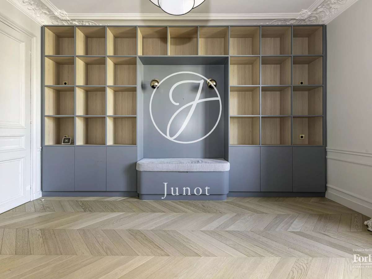 Apartment Paris 7e