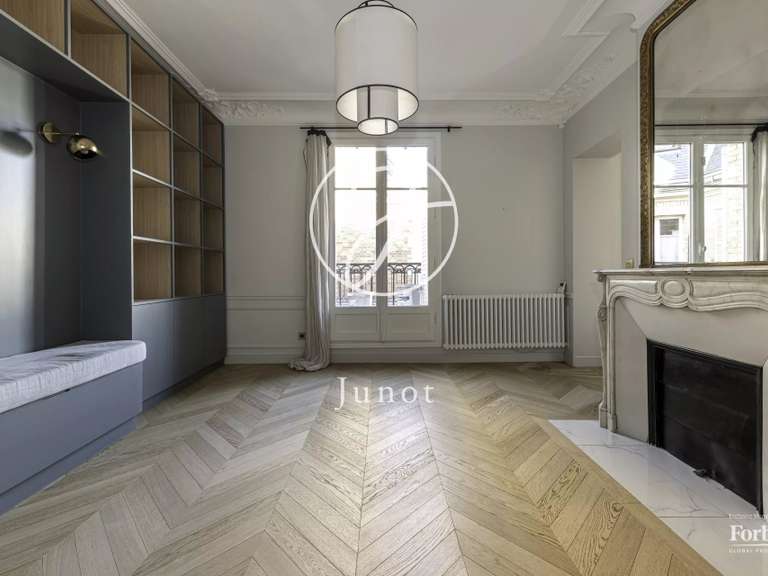 Appartement Paris 7e - 3 chambres - 96m²