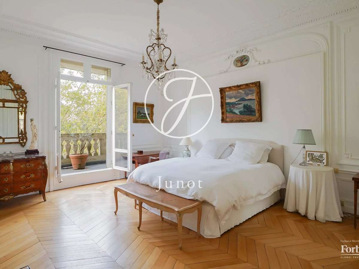 Apartment Paris 7e