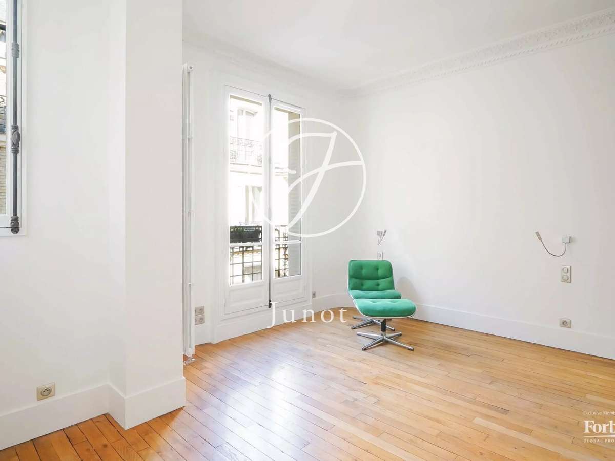 Apartment Paris 7e