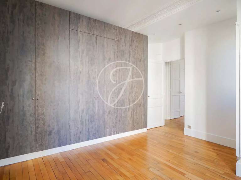 Appartement Paris 7e - 3 chambres - 125m²