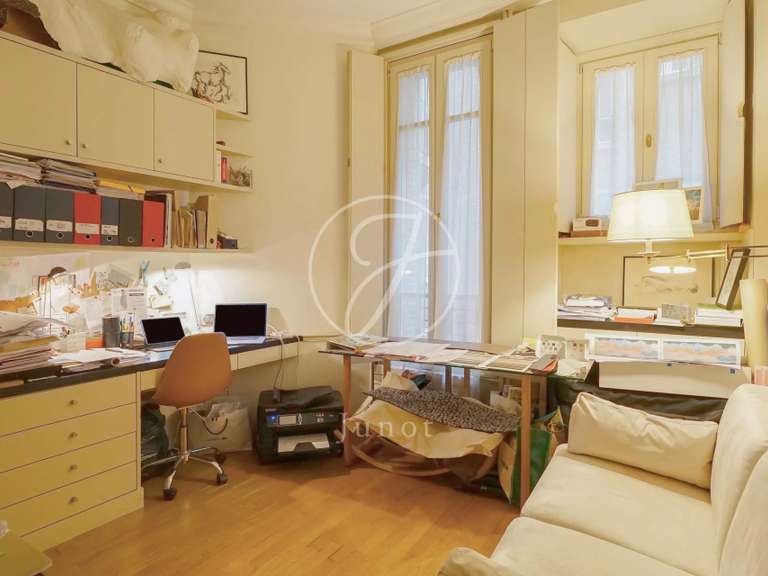 Appartement Paris 7e - 3 chambres - 119m²