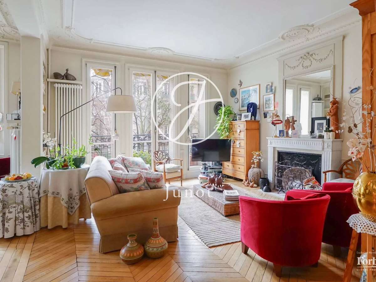 Apartment Paris 7e