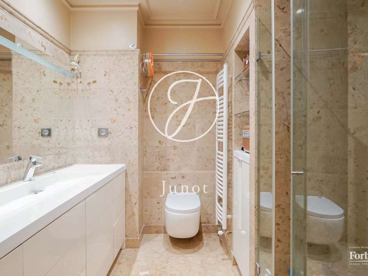 Apartment Paris 7e