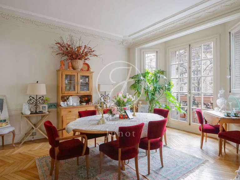 Appartement Paris 7e - 3 chambres - 119m²