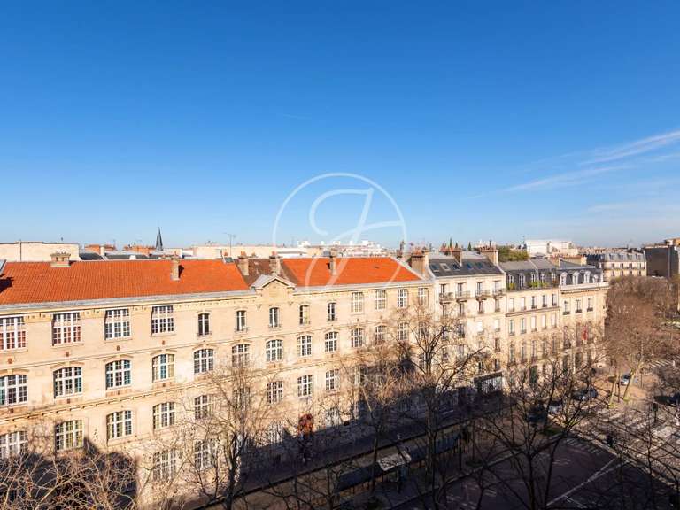 Appartement Paris 7e - 2 chambres - 111m²