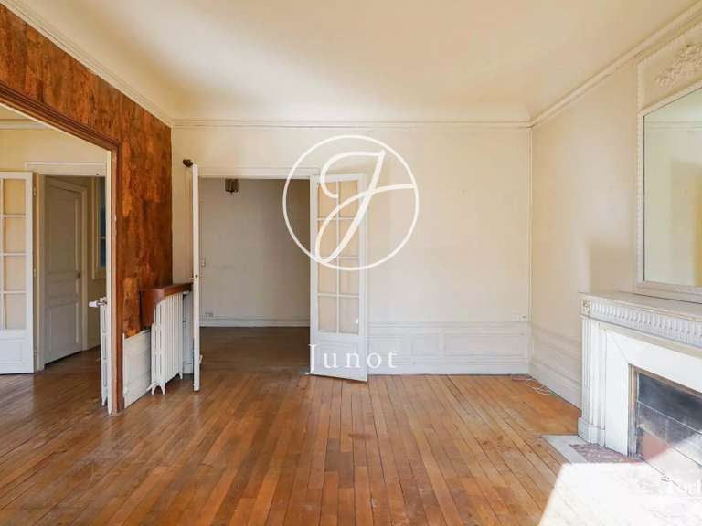 Appartement Paris 7e - 3 chambres - 117m²