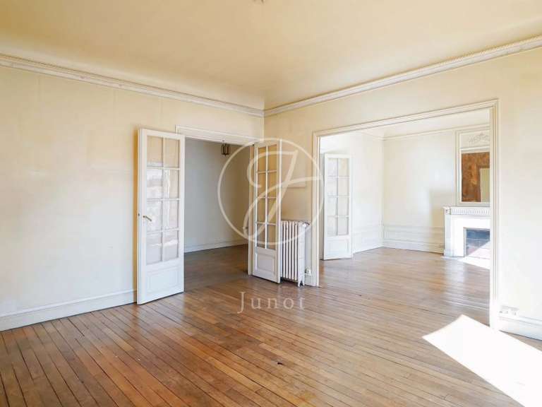 Appartement Paris 7e - 3 chambres - 117m²