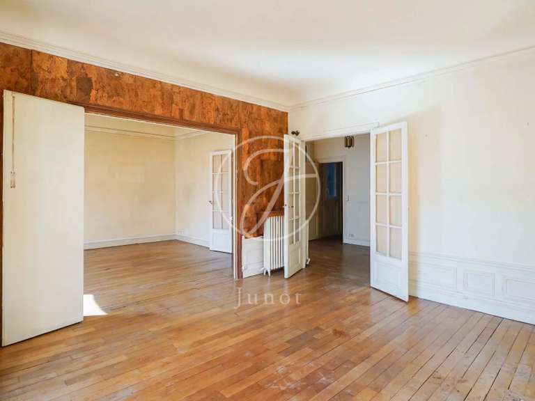Appartement Paris 7e - 3 chambres - 117m²
