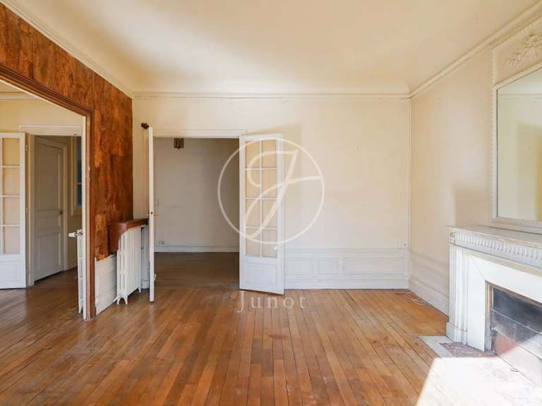 Appartement Paris 7e - 3 chambres - 117m²