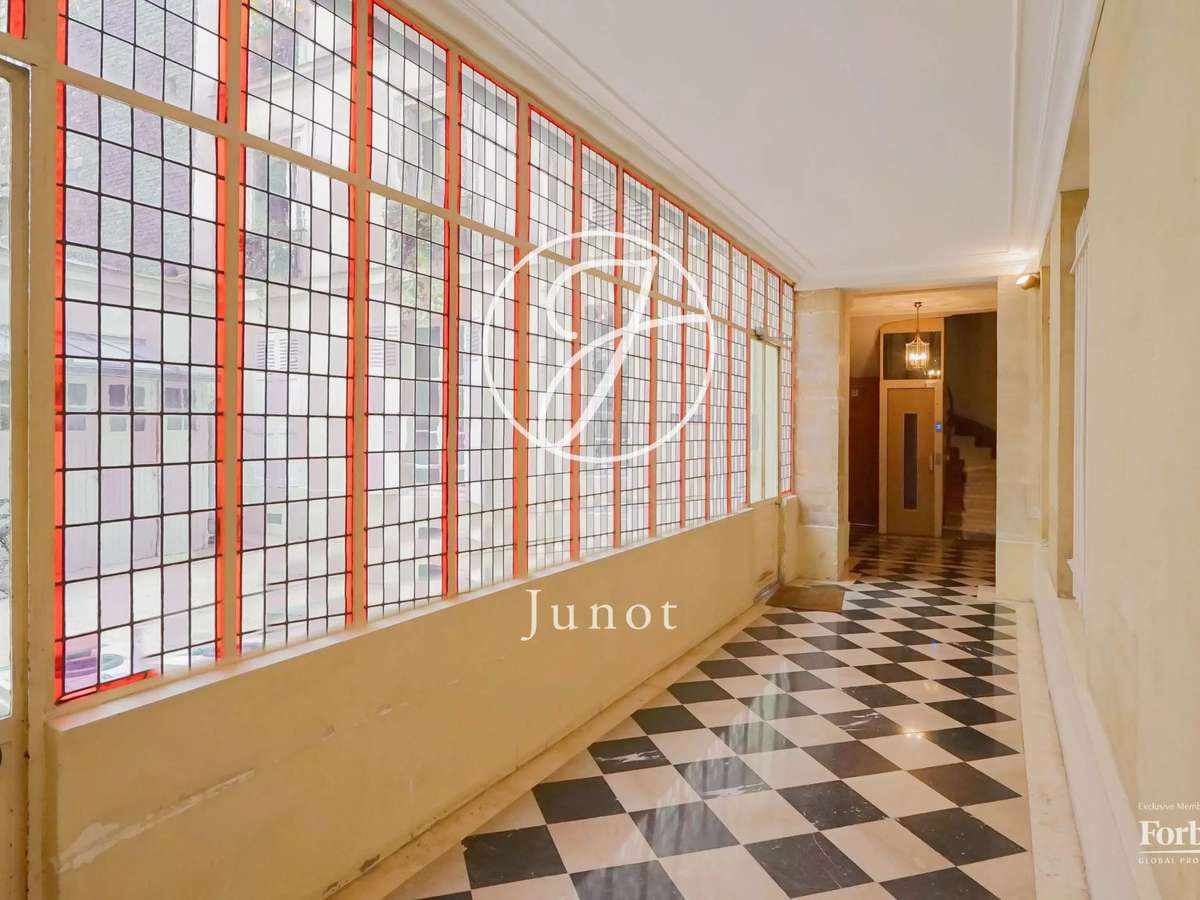 Apartment Paris 7e