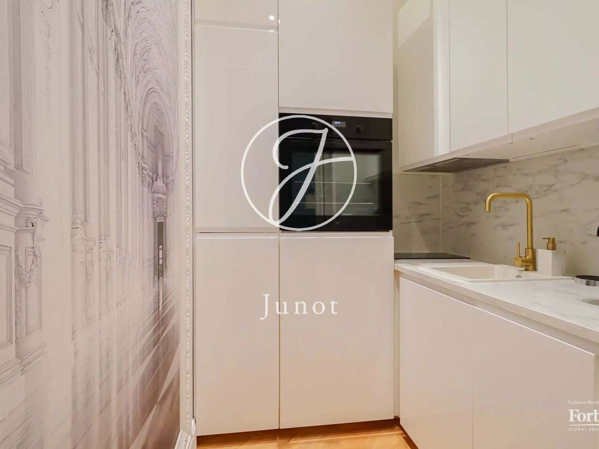 Apartment Paris 7e