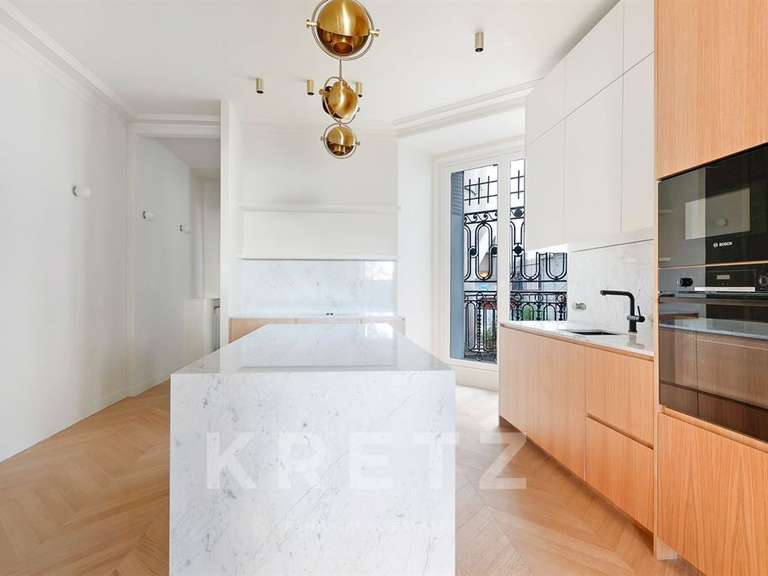 Appartement Paris 7e - 3 chambres - 200m²