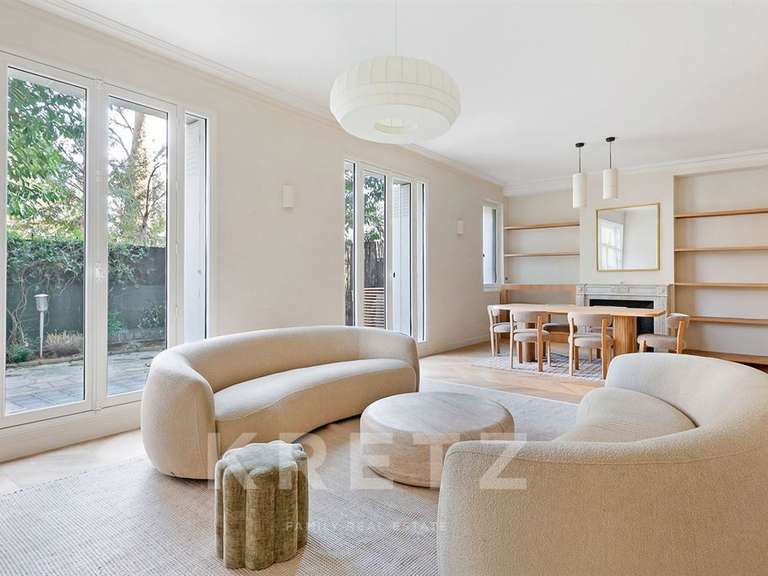 Appartement Paris 7e - 3 chambres - 200m²