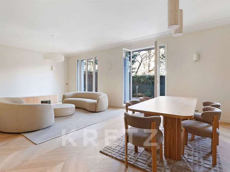Appartement Paris 7e - 3 chambres - 200m²