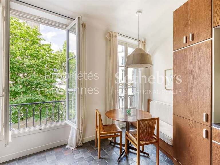 Appartement Paris 7e - 1 chambre - 80m²