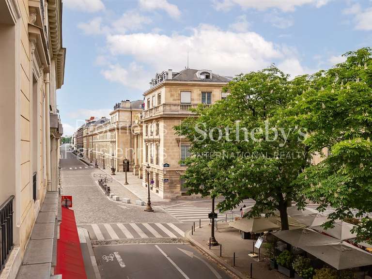 Appartement Paris 7e - 1 chambre - 80m²