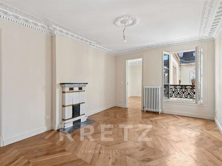 Appartement Paris 7e - 2 chambres - 107m²