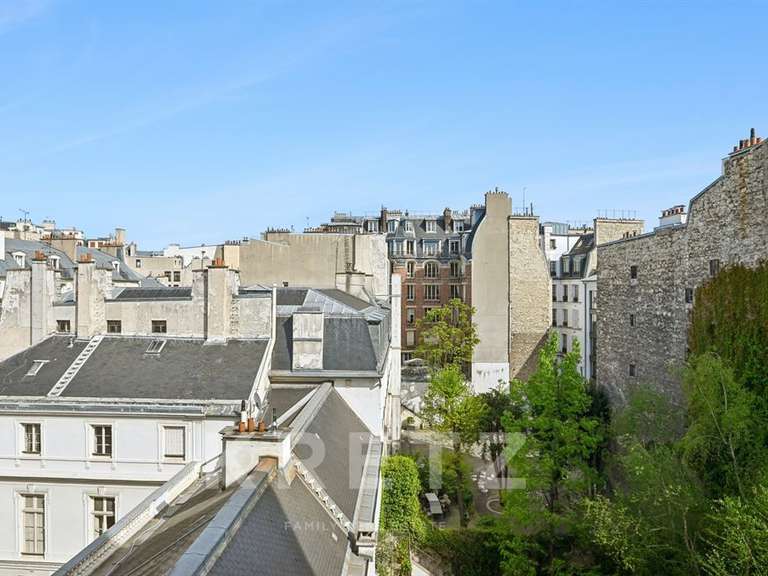 Appartement Paris 7e - 2 chambres - 107m²