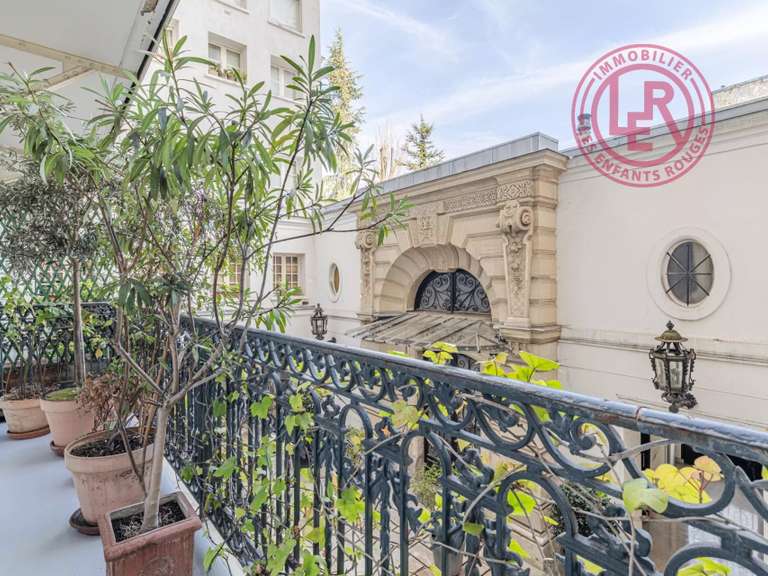 Appartement Paris 7e - 2 chambres - 95m²