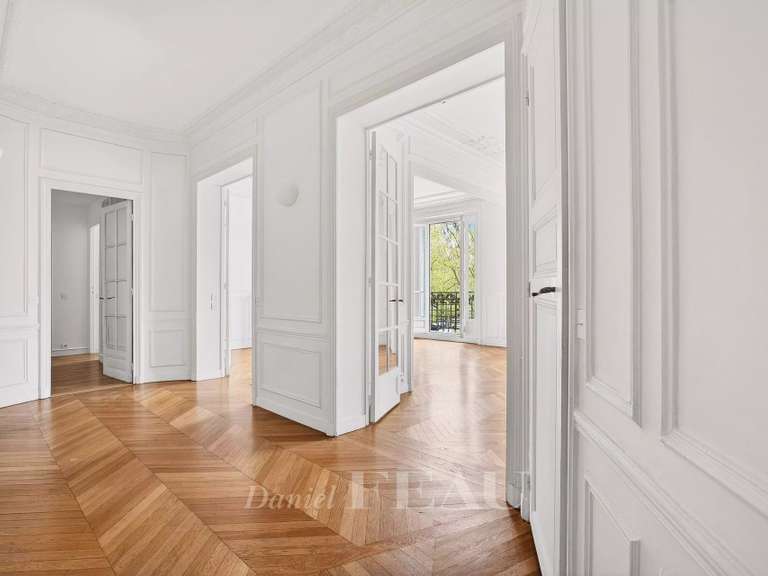 Appartement Paris 7e - 3 chambres - 137m²