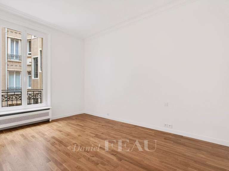 Appartement Paris 7e - 3 chambres - 137m²