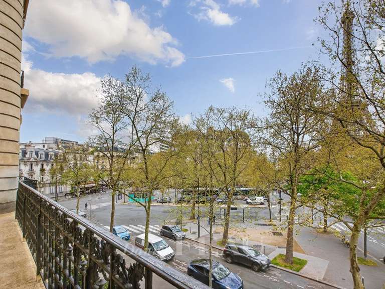 Appartement Paris 7e - 3 chambres - 137m²