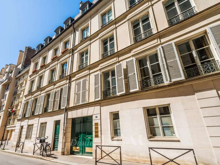 Appartement Paris 7e - 2 chambres - 67m²