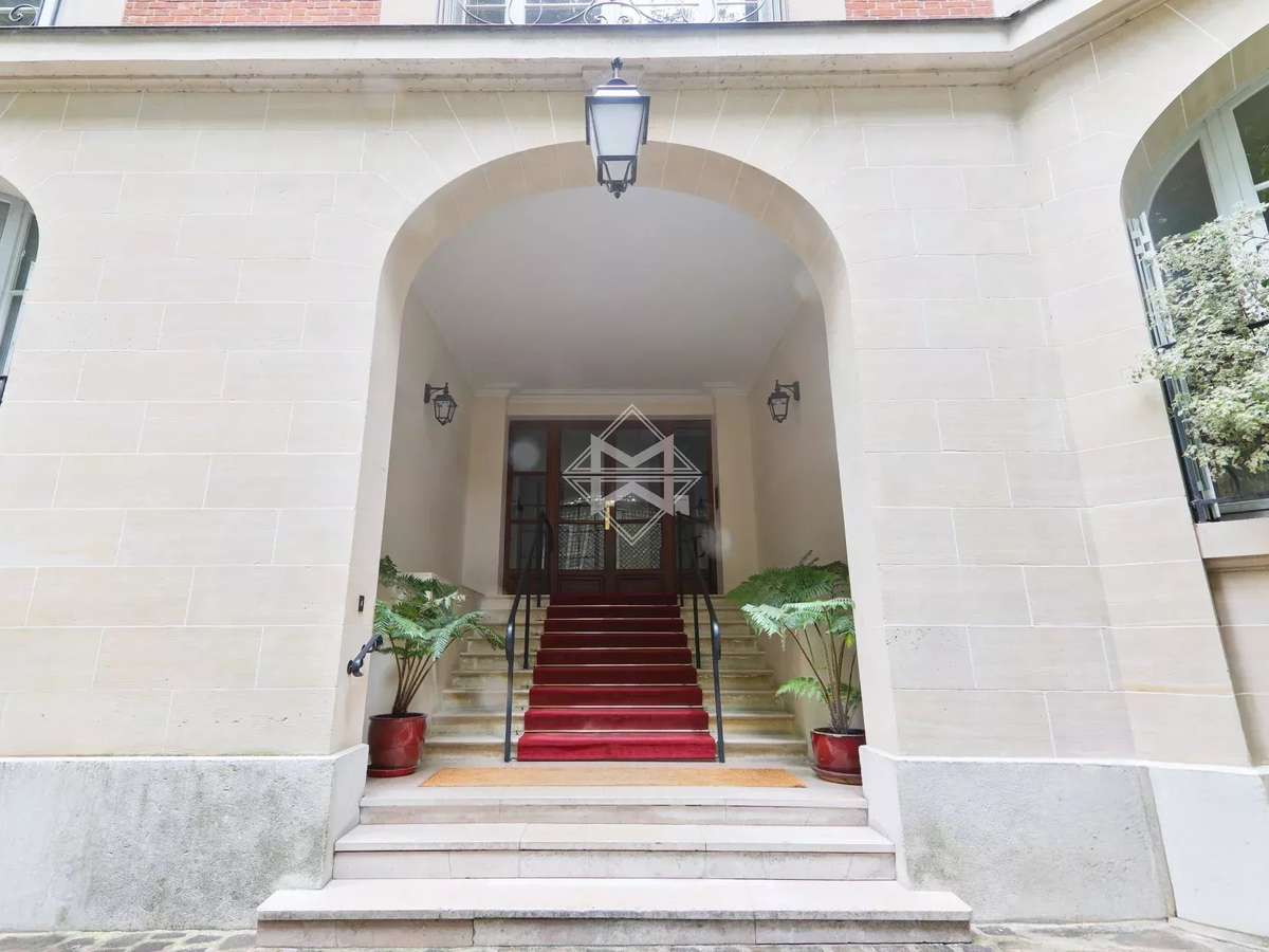 Apartment Paris 7e