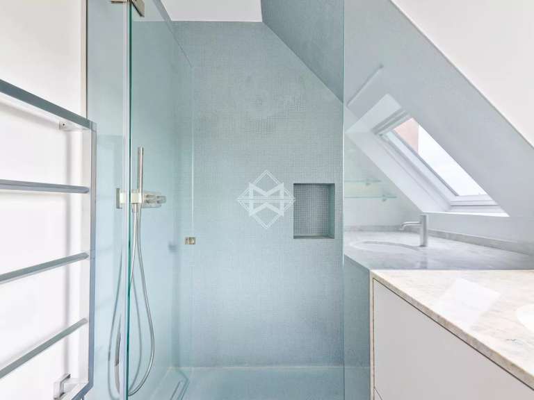Apartment Paris 7e - 1 bedroom - 100m²