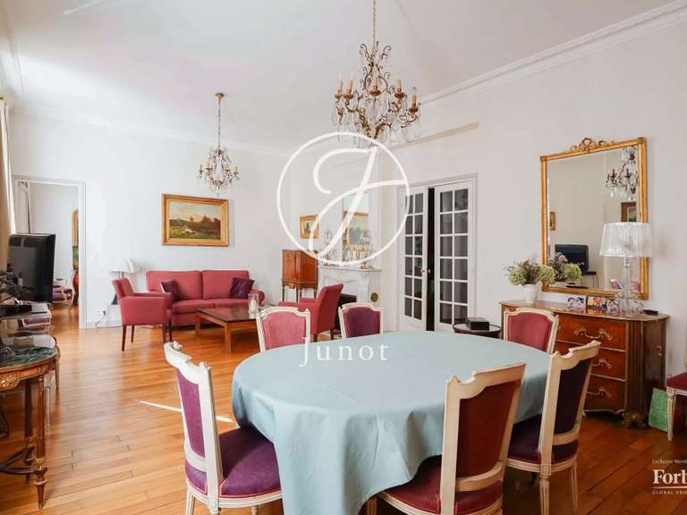 Apartment Paris 7e - 3 bedrooms - 123m²