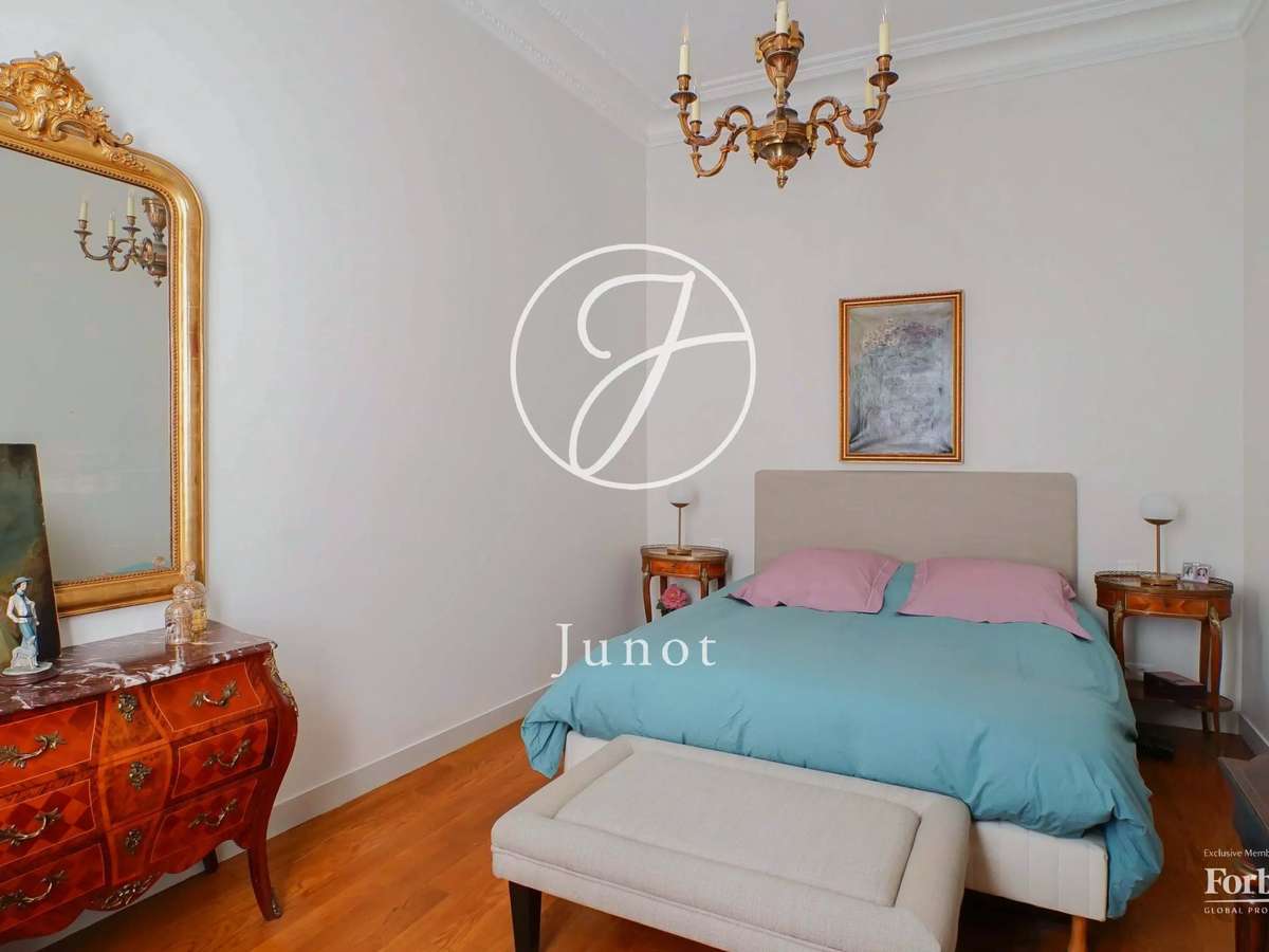Apartment Paris 7e