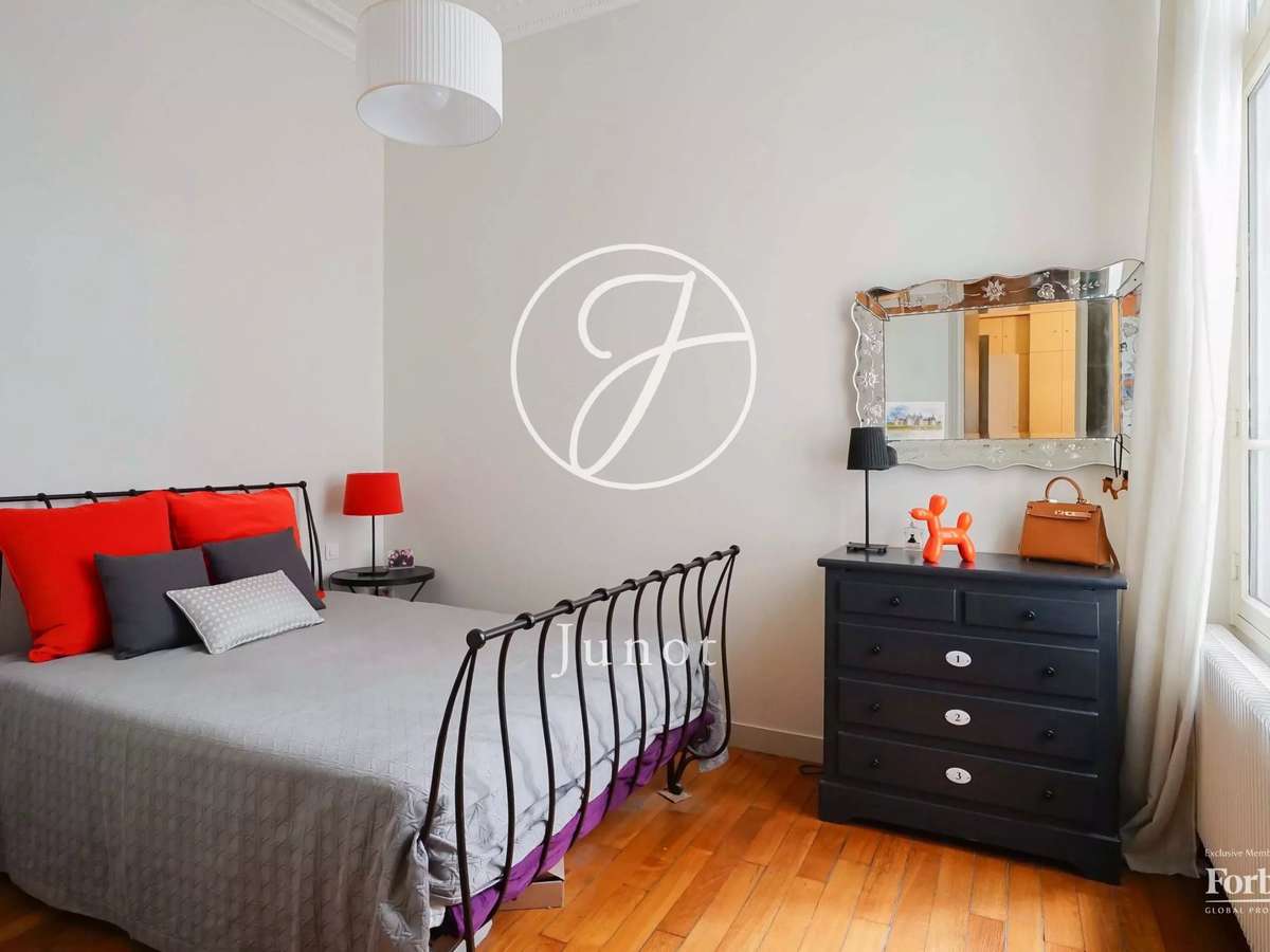 Apartment Paris 7e